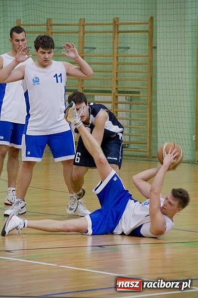 Zdjęcie w galerii na portalu naszraciborz.pl: I LO ma najlepszych koszykarzy w Raciborzu wiadomości z regionu
