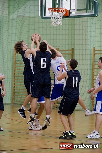 Zdjęcie w galerii na portalu naszraciborz.pl: I LO ma najlepszych koszykarzy w Raciborzu wiadomości z regionu