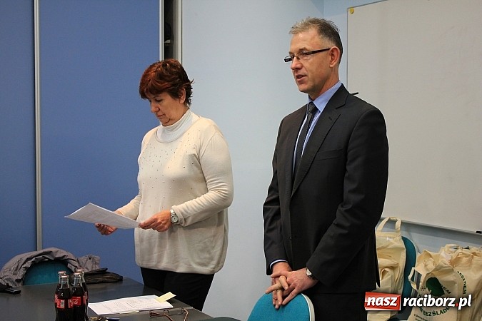 Zdjęcie w galerii na portalu naszraciborz.pl: Zbierali butelki, zostali nagrodzeni! wiadomości z regionu