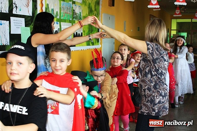 Zdjęcie w galerii na portalu naszraciborz.pl: Szalony bal przebierańców w Krzanowicach wiadomości z regionu