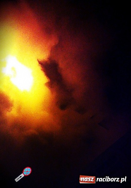 Zdjęcie w galerii na portalu naszraciborz.pl: Krótko przed wykryciem pożaru ktoś wszedł do Brooklynu. Policja powołała specjalną grupę wiadomości z regionu