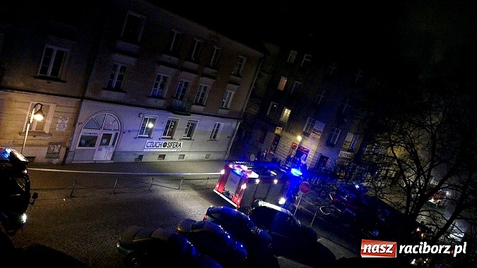 Zdjęcie w galerii na portalu naszraciborz.pl: Krótko przed wykryciem pożaru ktoś wszedł do Brooklynu. Policja powołała specjalną grupę wiadomości z regionu