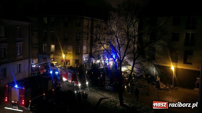 Zdjęcie w galerii na portalu naszraciborz.pl: Krótko przed wykryciem pożaru ktoś wszedł do Brooklynu. Policja powołała specjalną grupę wiadomości z regionu