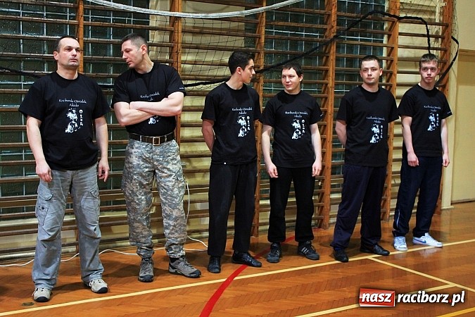 Zdjęcie w galerii na portalu naszraciborz.pl: Raciborzanki na kursie samoobrony, czyli bójcie się teraz panowie wiadomości z regionu