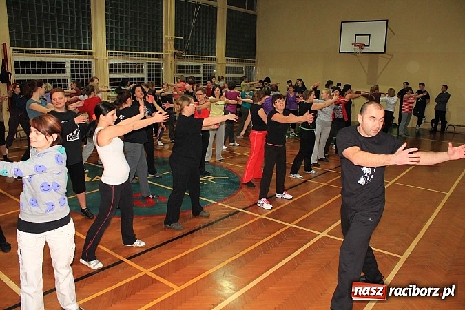 Zdjęcie w galerii na portalu naszraciborz.pl: Raciborzanki na kursie samoobrony, czyli bójcie się teraz panowie wiadomości z regionu