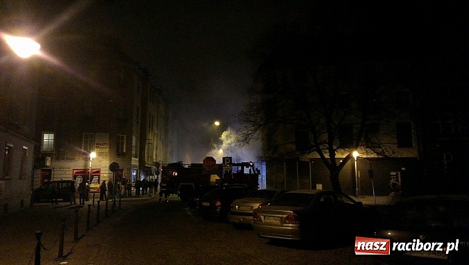 Zdjęcie w galerii na portalu naszraciborz.pl: W nocy doszczętnie spłonął Brooklyn przy Browarnej. Policja bada przyczyny wiadomości z regionu
