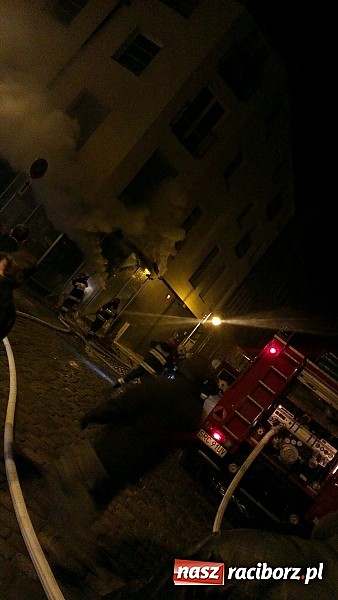 Zdjęcie w galerii na portalu naszraciborz.pl: W nocy doszczętnie spłonął Brooklyn przy Browarnej. Policja bada przyczyny wiadomości z regionu