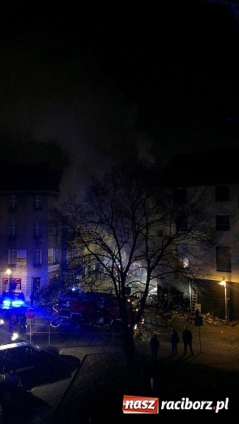Zdjęcie w galerii na portalu naszraciborz.pl: W nocy doszczętnie spłonął Brooklyn przy Browarnej. Policja bada przyczyny wiadomości z regionu