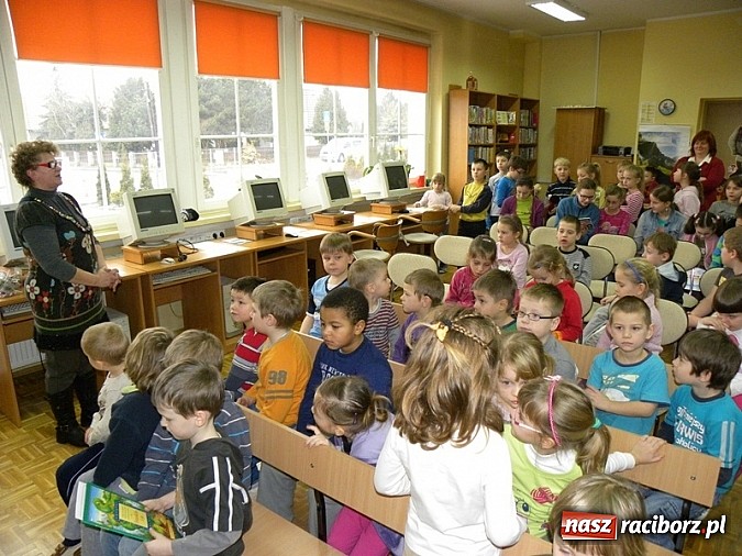 Zdjęcie w galerii na portalu naszraciborz.pl: Podsumowano konkurs na Czytelnika Roku 2012 wiadomości z regionu