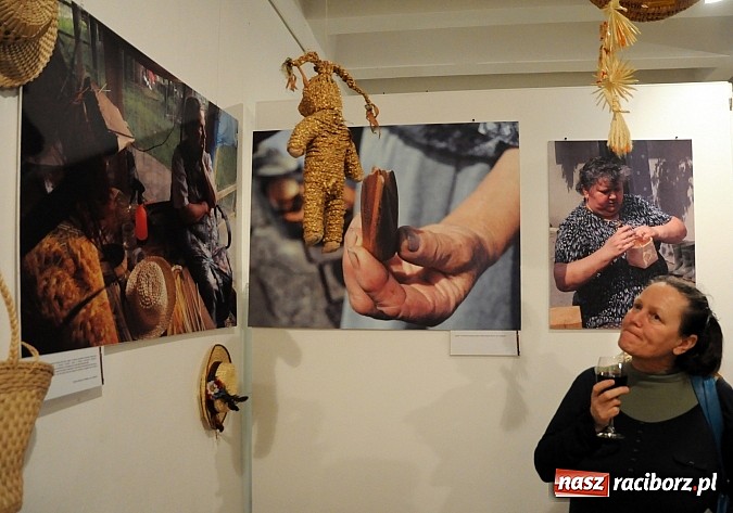 Zdjęcie w galerii na portalu naszraciborz.pl: Niech się plecie - nowa wystawa w Muzeum wiadomości z regionu