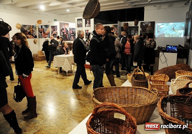 Zdjęcie w galerii na portalu naszraciborz.pl: Niech się plecie - nowa wystawa w Muzeum wiadomości z regionu