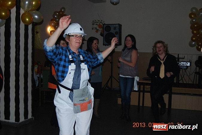 Zdjęcie w galerii na portalu naszraciborz.pl: Krawaty obcięte, czyli babski comber na tłusty czwartek w Jankowicach wiadomości z regionu