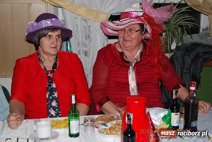 Zdjęcie w galerii na portalu naszraciborz.pl: Krawaty obcięte, czyli babski comber na tłusty czwartek w Jankowicach wiadomości z regionu