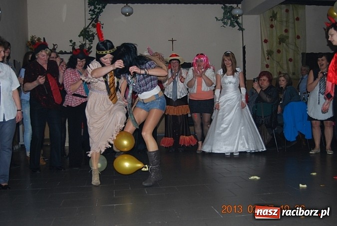 Zdjęcie w galerii na portalu naszraciborz.pl: Krawaty obcięte, czyli babski comber na tłusty czwartek w Jankowicach wiadomości z regionu