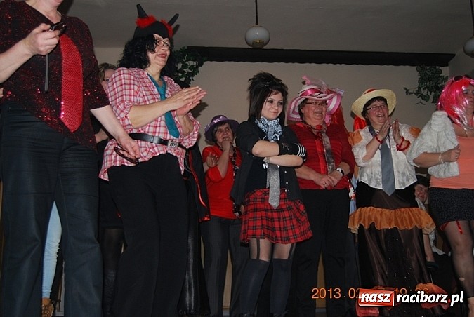 Zdjęcie w galerii na portalu naszraciborz.pl: Krawaty obcięte, czyli babski comber na tłusty czwartek w Jankowicach wiadomości z regionu