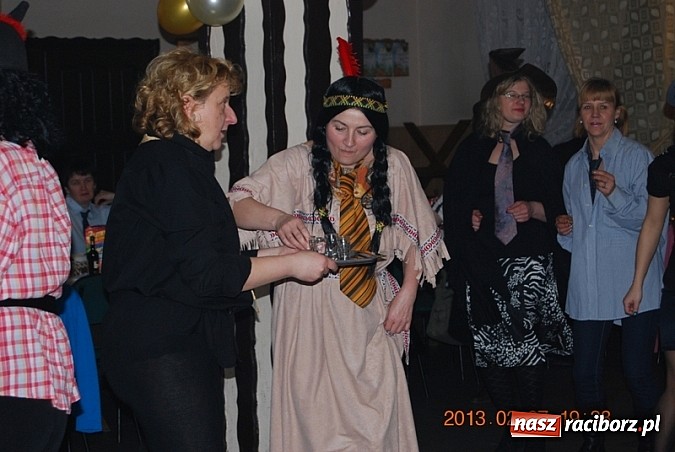 Zdjęcie w galerii na portalu naszraciborz.pl: Krawaty obcięte, czyli babski comber na tłusty czwartek w Jankowicach wiadomości z regionu