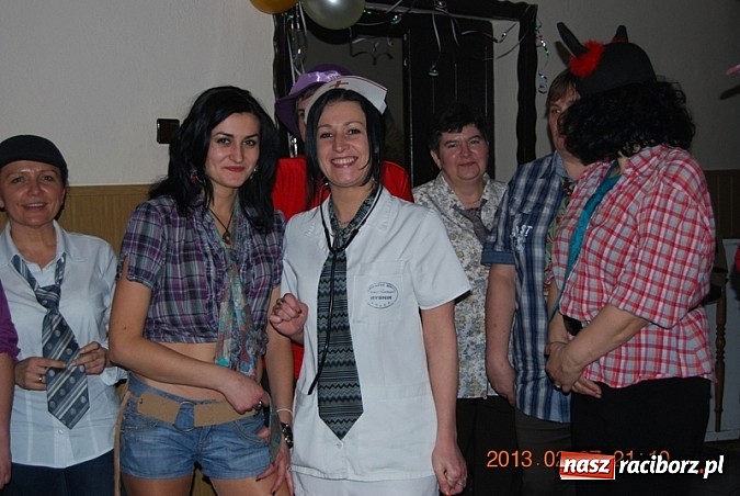 Zdjęcie w galerii na portalu naszraciborz.pl: Krawaty obcięte, czyli babski comber na tłusty czwartek w Jankowicach wiadomości z regionu