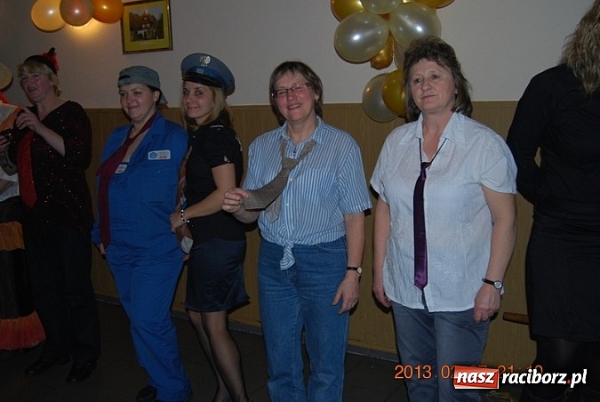 Zdjęcie w galerii na portalu naszraciborz.pl: Krawaty obcięte, czyli babski comber na tłusty czwartek w Jankowicach wiadomości z regionu