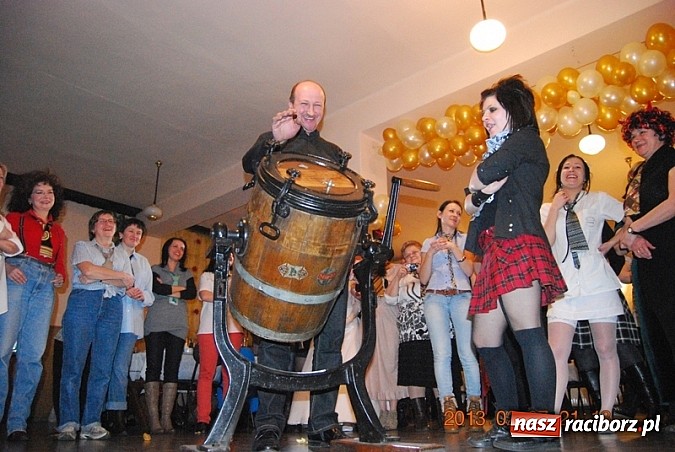 Zdjęcie w galerii na portalu naszraciborz.pl: Krawaty obcięte, czyli babski comber na tłusty czwartek w Jankowicach wiadomości z regionu