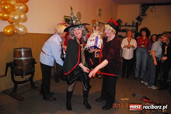 Zdjęcie w galerii na portalu naszraciborz.pl: Krawaty obcięte, czyli babski comber na tłusty czwartek w Jankowicach wiadomości z regionu