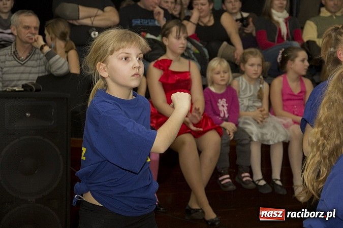 Zdjęcie w galerii na portalu naszraciborz.pl: Dziecięce Karnawałowe Pokazy Tańca Towarzyskiego i Nowoczesnego wiadomości z regionu