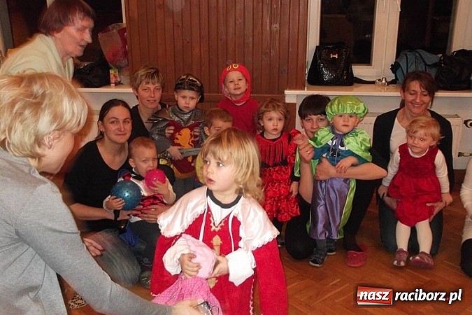 Zdjęcie w galerii na portalu naszraciborz.pl: Wesoło i smacznie, z narodzinami w tle wiadomości z regionu