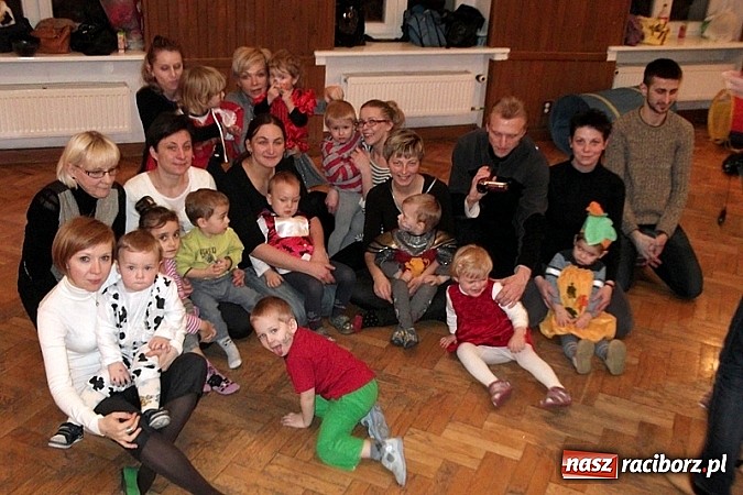 Zdjęcie w galerii na portalu naszraciborz.pl: Wesoło i smacznie, z narodzinami w tle wiadomości z regionu