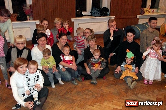 Zdjęcie w galerii na portalu naszraciborz.pl: Wesoło i smacznie, z narodzinami w tle wiadomości z regionu