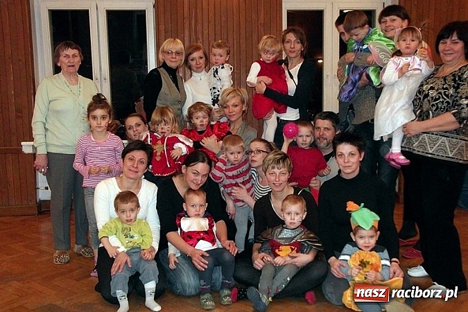 Zdjęcie w galerii na portalu naszraciborz.pl: Wesoło i smacznie, z narodzinami w tle wiadomości z regionu