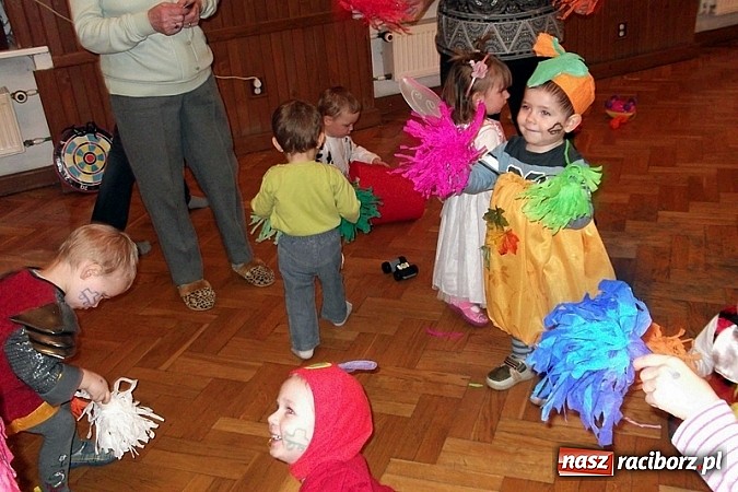 Zdjęcie w galerii na portalu naszraciborz.pl: Wesoło i smacznie, z narodzinami w tle wiadomości z regionu