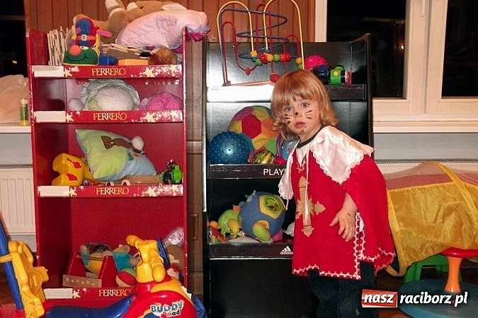 Zdjęcie w galerii na portalu naszraciborz.pl: Wesoło i smacznie, z narodzinami w tle wiadomości z regionu