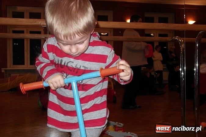 Zdjęcie w galerii na portalu naszraciborz.pl: Wesoło i smacznie, z narodzinami w tle wiadomości z regionu