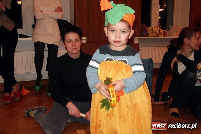 Zdjęcie w galerii na portalu naszraciborz.pl: Wesoło i smacznie, z narodzinami w tle wiadomości z regionu