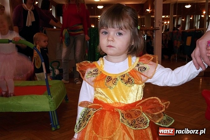 Zdjęcie w galerii na portalu naszraciborz.pl: Wesoło i smacznie, z narodzinami w tle wiadomości z regionu