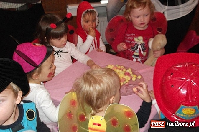 Zdjęcie w galerii na portalu naszraciborz.pl: Wesoło i smacznie, z narodzinami w tle wiadomości z regionu