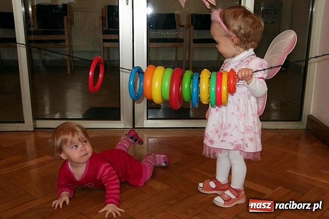 Zdjęcie w galerii na portalu naszraciborz.pl: Wesoło i smacznie, z narodzinami w tle wiadomości z regionu