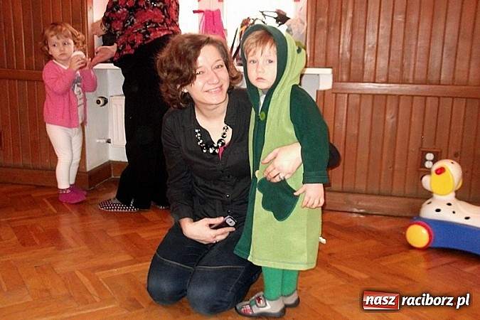 Zdjęcie w galerii na portalu naszraciborz.pl: Wesoło i smacznie, z narodzinami w tle wiadomości z regionu