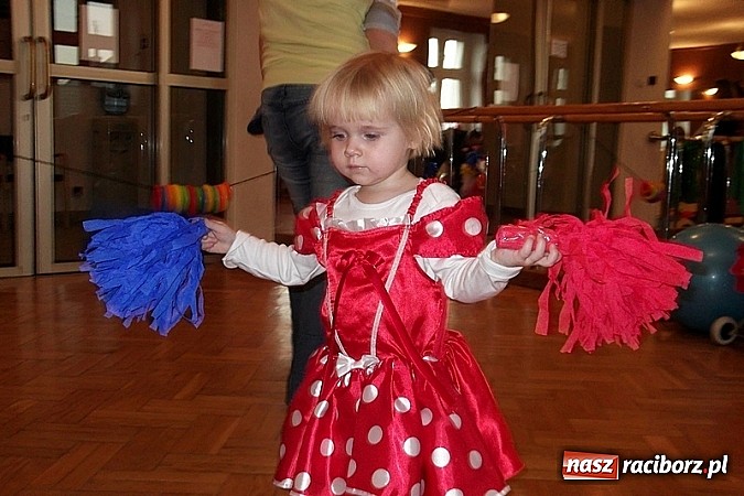 Zdjęcie w galerii na portalu naszraciborz.pl: Wesoło i smacznie, z narodzinami w tle wiadomości z regionu