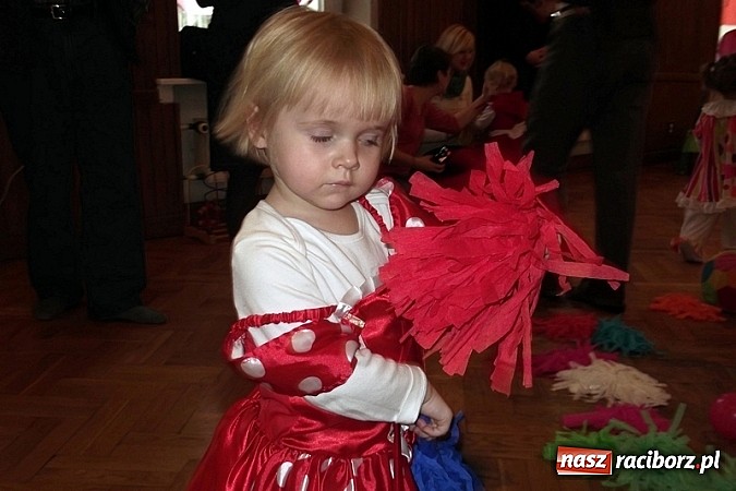 Zdjęcie w galerii na portalu naszraciborz.pl: Wesoło i smacznie, z narodzinami w tle wiadomości z regionu