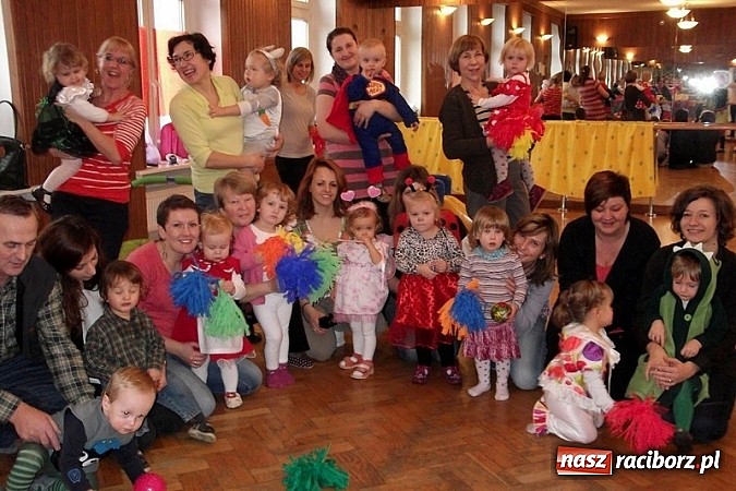 Zdjęcie w galerii na portalu naszraciborz.pl: Wesoło i smacznie, z narodzinami w tle wiadomości z regionu