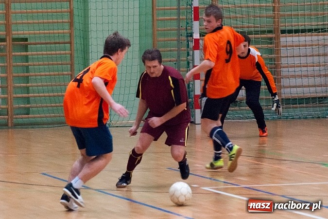 Zdjęcie w galerii na portalu naszraciborz.pl: Bad Boys gromią, Pietrowice gaszą Płomień wiadomości z regionu