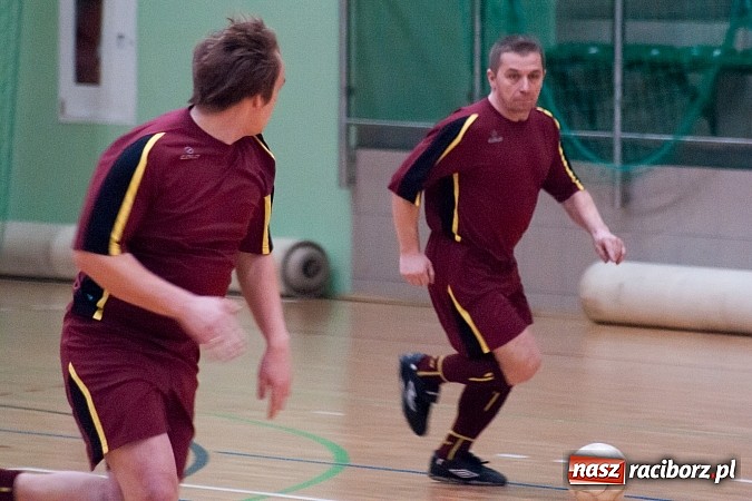 Zdjęcie w galerii na portalu naszraciborz.pl: Bad Boys gromią, Pietrowice gaszą Płomień wiadomości z regionu