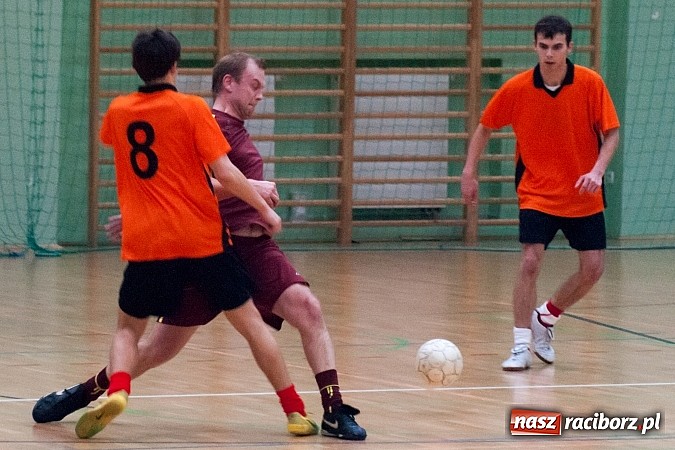 Zdjęcie w galerii na portalu naszraciborz.pl: Bad Boys gromią, Pietrowice gaszą Płomień wiadomości z regionu