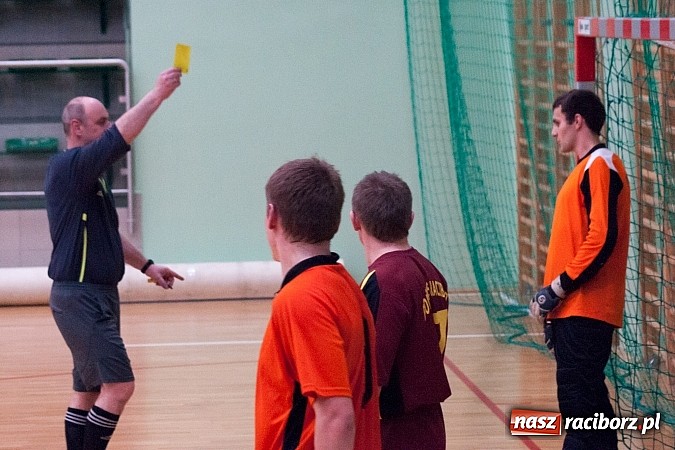 Zdjęcie w galerii na portalu naszraciborz.pl: Bad Boys gromią, Pietrowice gaszą Płomień wiadomości z regionu