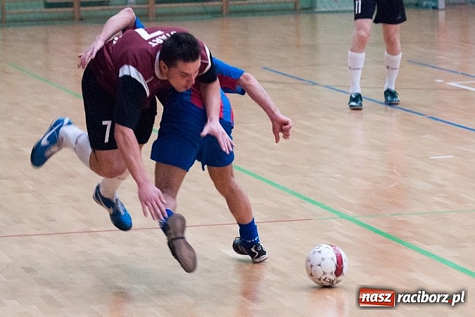 Zdjęcie w galerii na portalu naszraciborz.pl: Bad Boys gromią, Pietrowice gaszą Płomień wiadomości z regionu