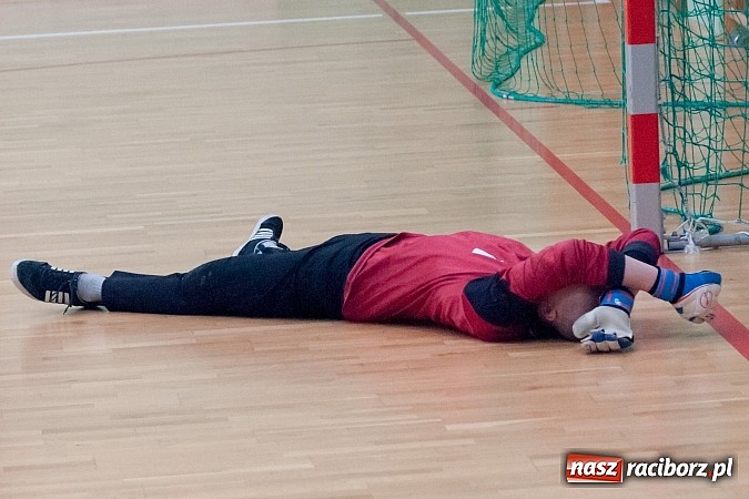 Zdjęcie w galerii na portalu naszraciborz.pl: Bad Boys gromią, Pietrowice gaszą Płomień wiadomości z regionu