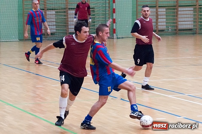 Zdjęcie w galerii na portalu naszraciborz.pl: Bad Boys gromią, Pietrowice gaszą Płomień wiadomości z regionu