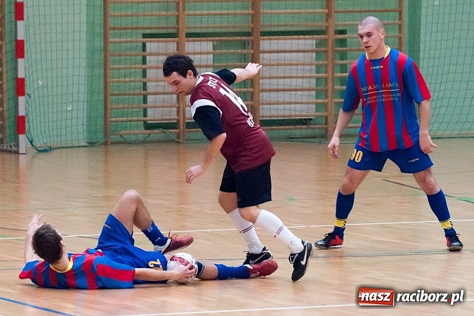 Zdjęcie w galerii na portalu naszraciborz.pl: Bad Boys gromią, Pietrowice gaszą Płomień wiadomości z regionu