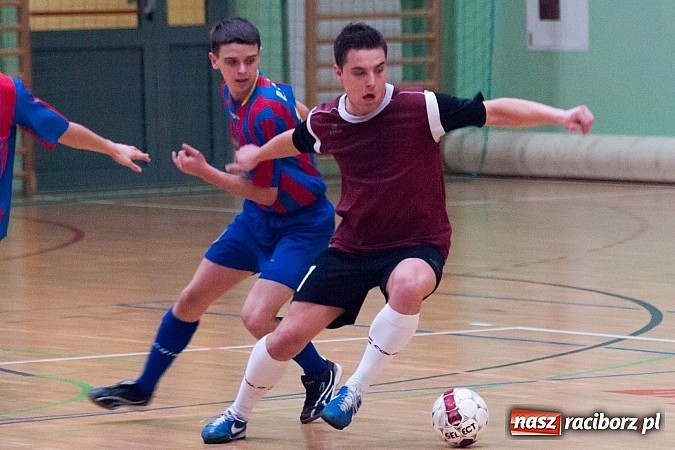 Zdjęcie w galerii na portalu naszraciborz.pl: Bad Boys gromią, Pietrowice gaszą Płomień wiadomości z regionu