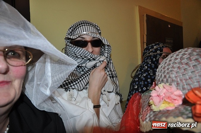 Zdjęcie w galerii na portalu naszraciborz.pl: Ostatki w Krzanowicach tradycyjnie z pogrzebaniem basa wiadomości z regionu